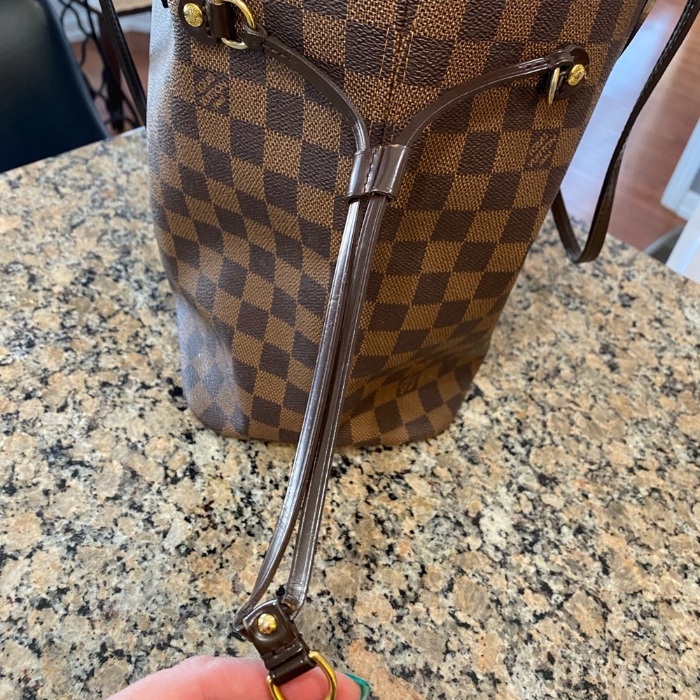 Louis Vuitton Neverfull Mm - Picture 5 of 8